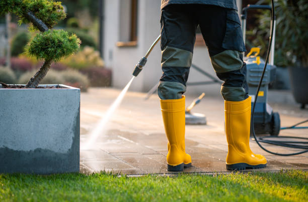 Why Choose Our Certified Pressure Washing Experts for Your Project Needs in Richmond, MN?